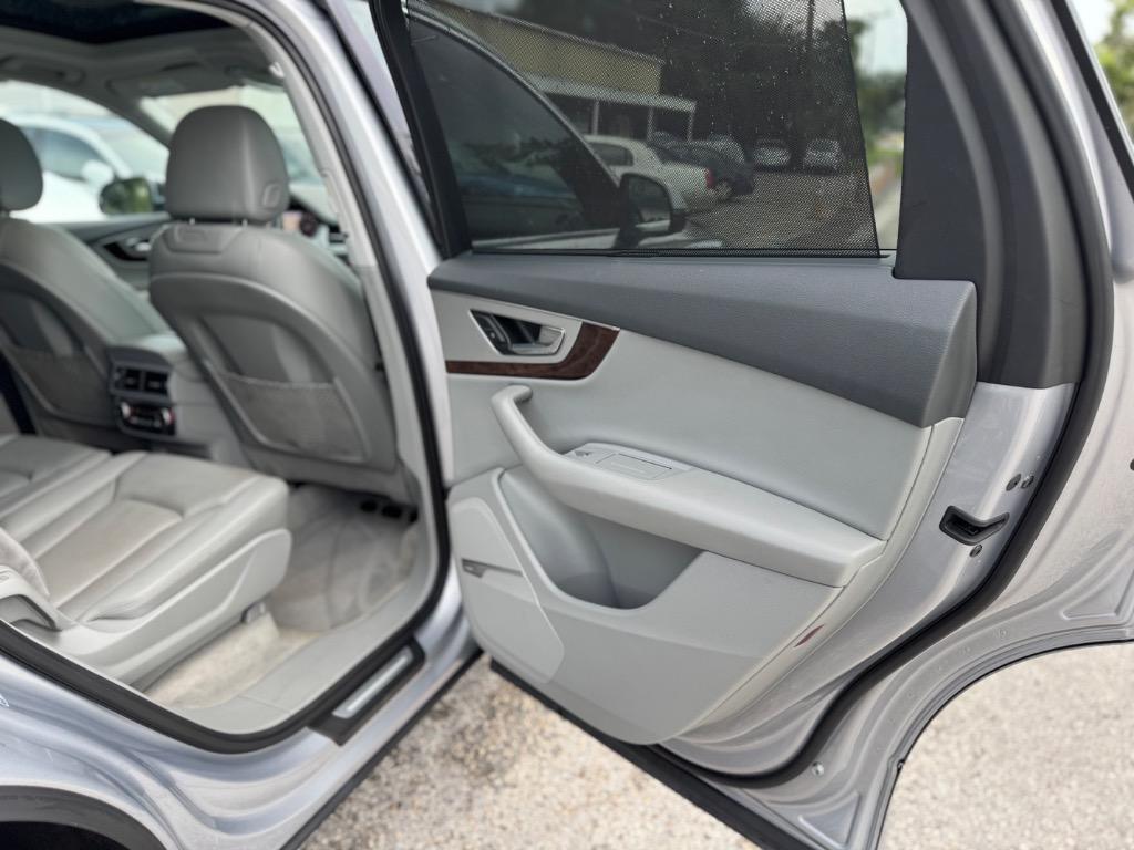 2019 Audi Q7 Premium Plus - Photo 24