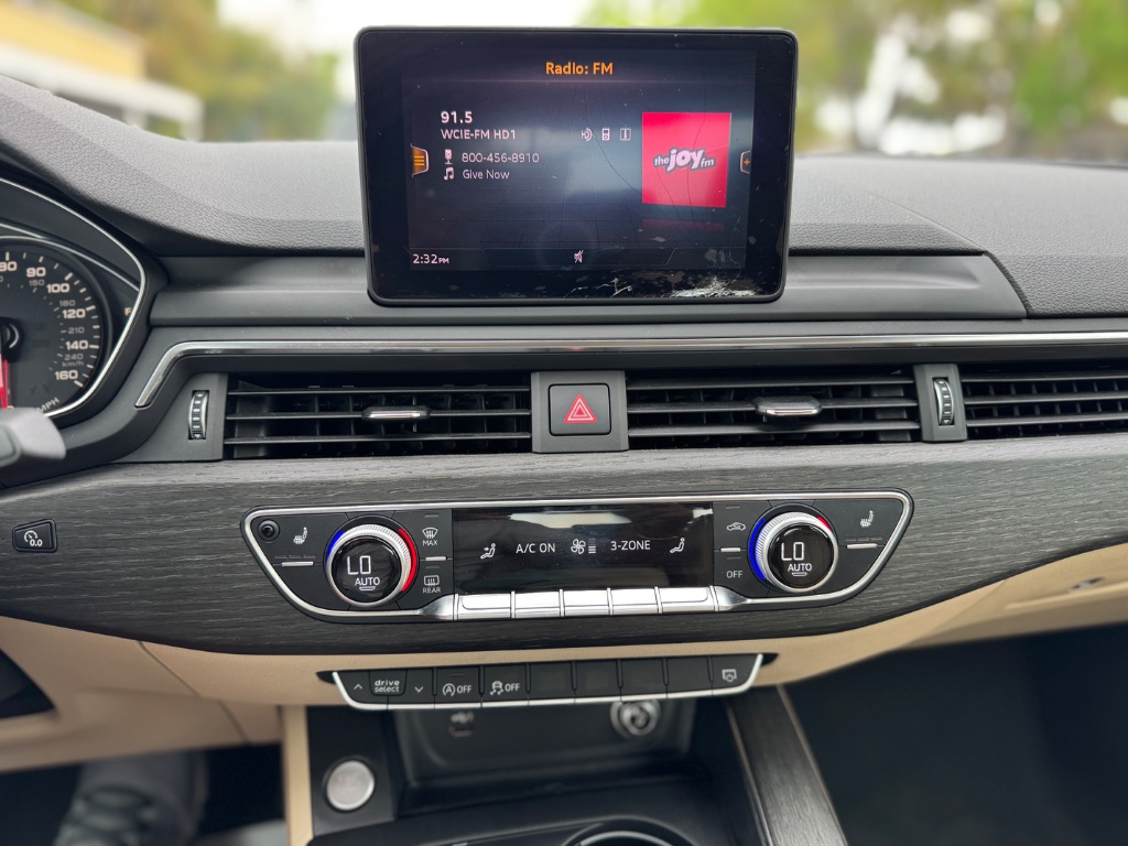 2018 Audi A4 Premium - Photo 13