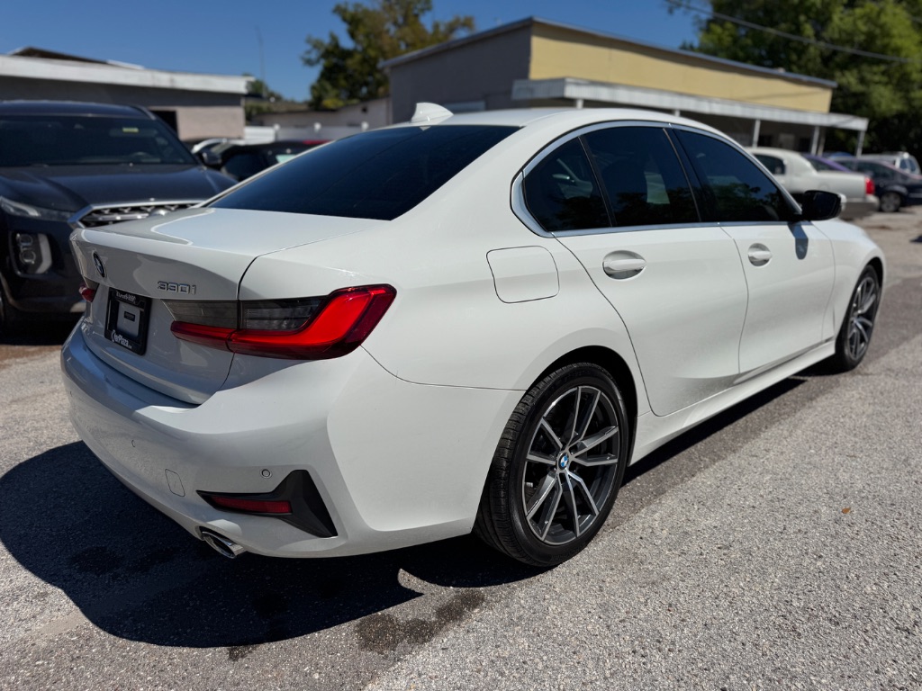 2021 BMW 3 Series 330i - Photo 8