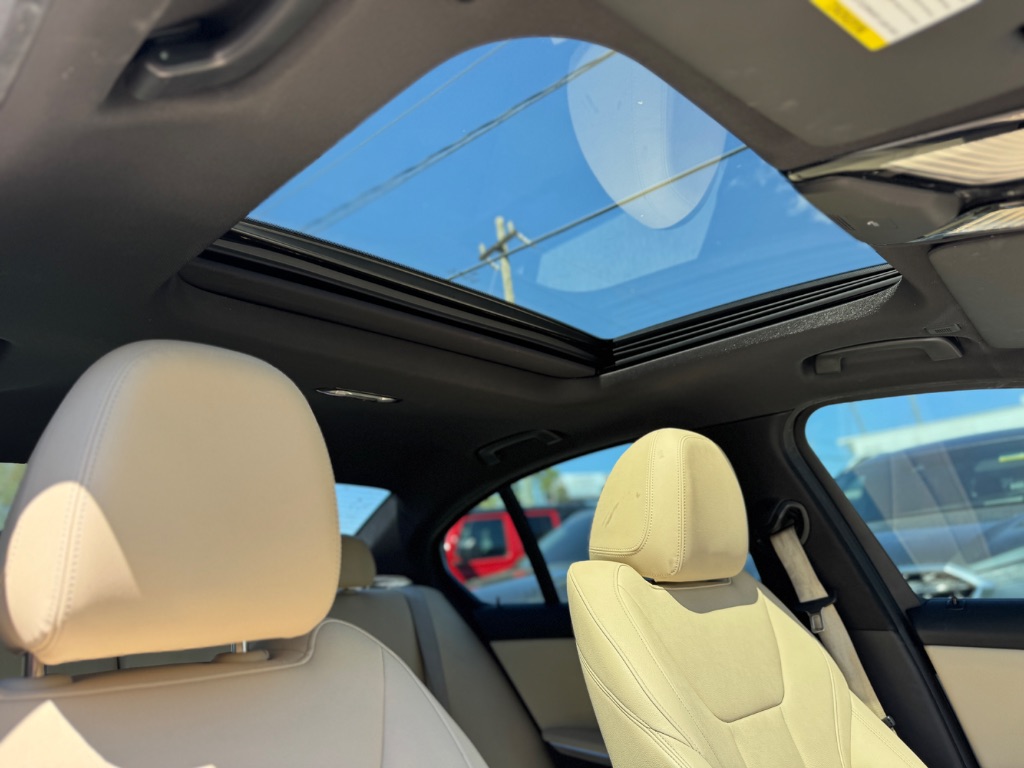 2021 BMW 3 Series 330i - Photo 30