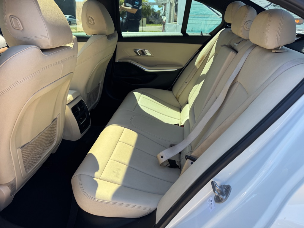 2021 BMW 3 Series 330i - Photo 20