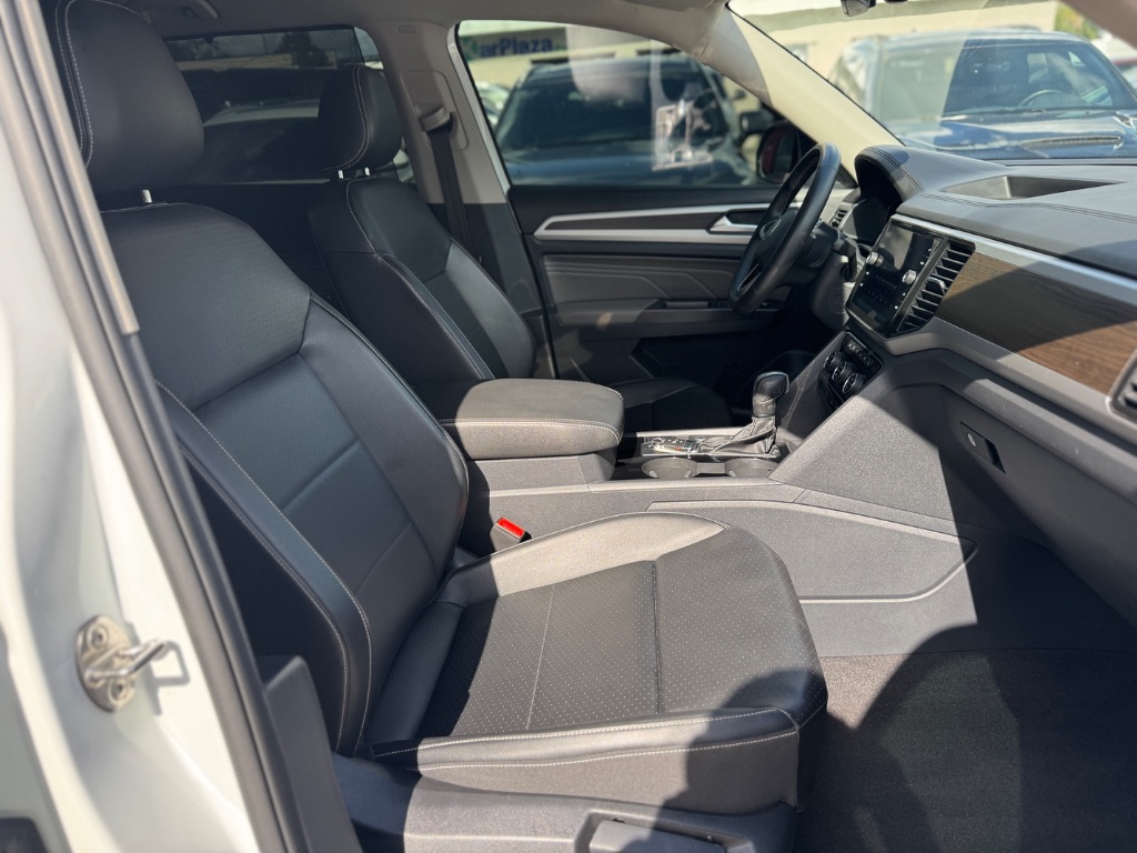 2022 Volkswagen Atlas SE w/Tech - Photo 33