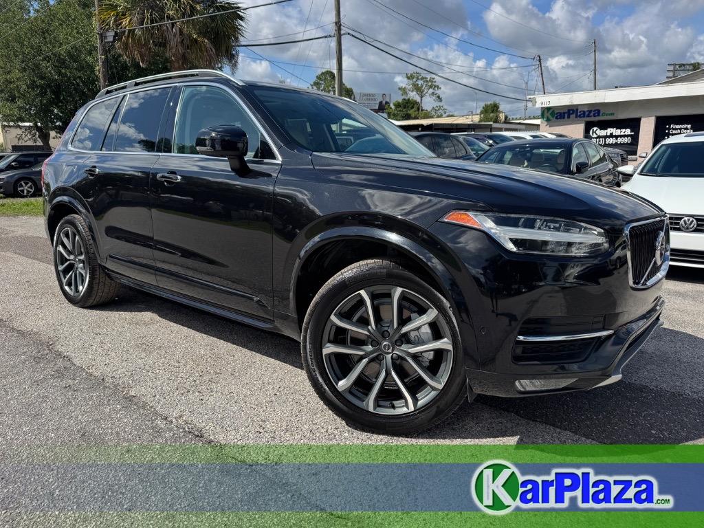2018 Volvo XC90 T6 AWD Momentum's photo