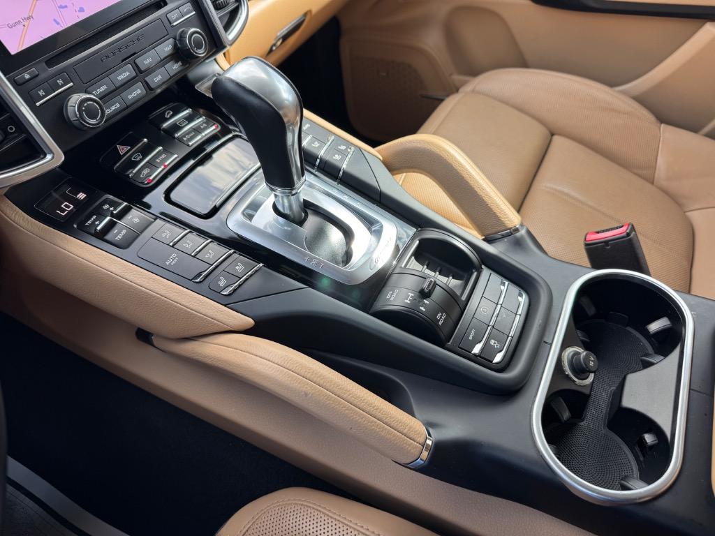 2018 Porsche Cayenne Platinum Edition - Photo 14