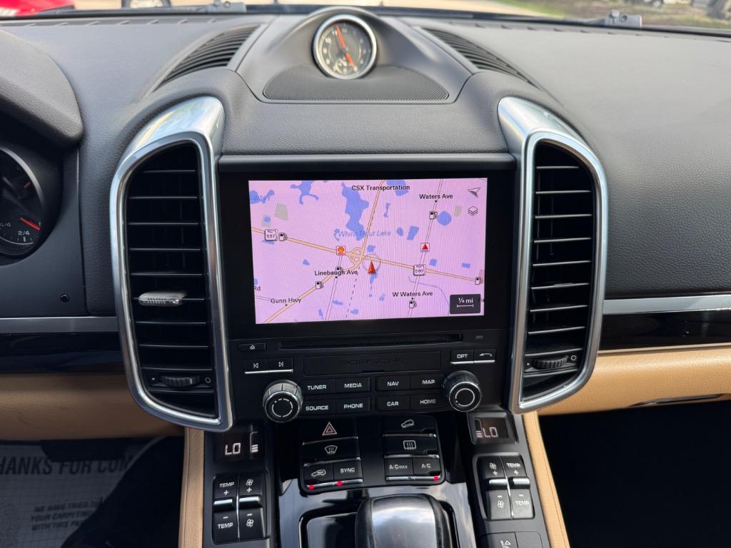 2018 Porsche Cayenne Platinum Edition - Photo 13