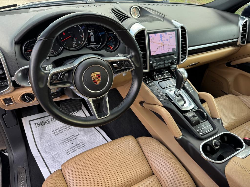2018 Porsche Cayenne Platinum Edition - Photo 17
