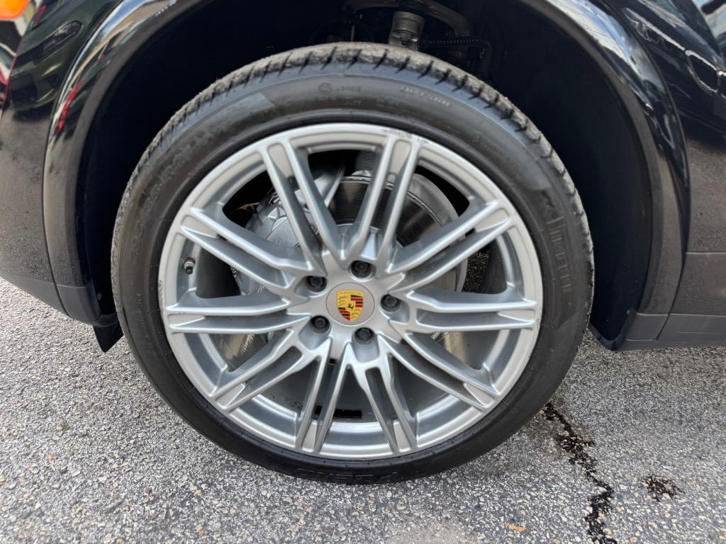 2018 Porsche Cayenne Platinum Edition - Photo 32