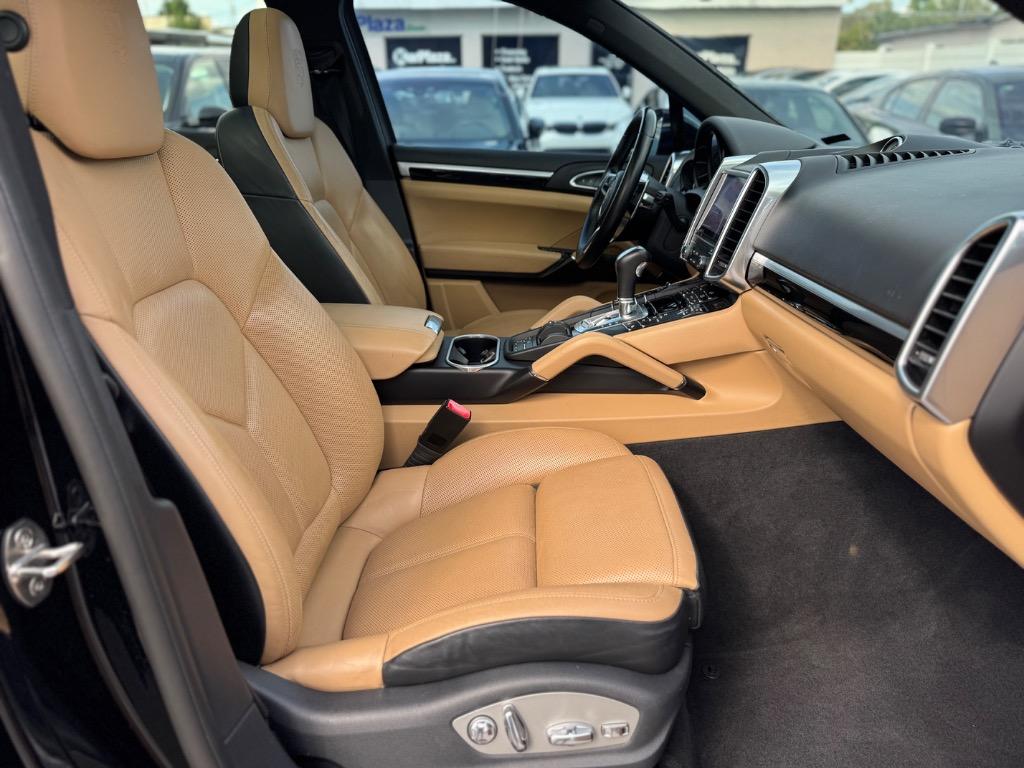 2018 Porsche Cayenne Platinum Edition - Photo 28