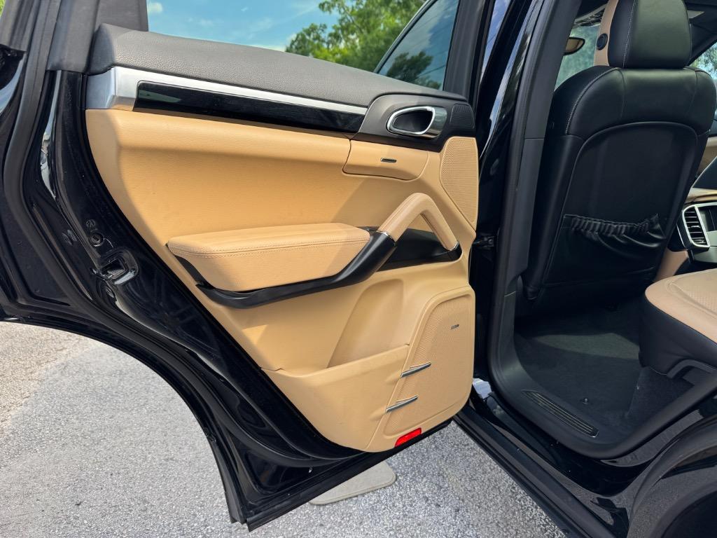 2018 Porsche Cayenne Platinum Edition - Photo 20